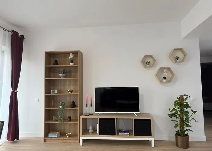 Lumera Near The National Cathedral Bucareste