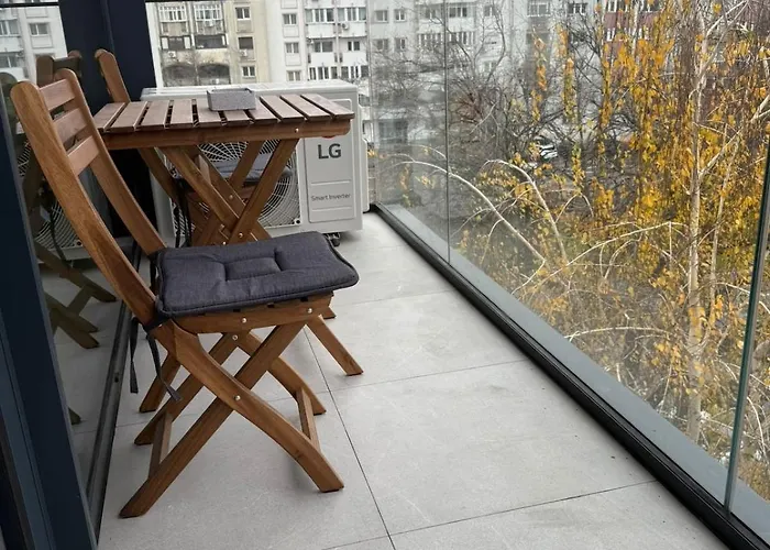 Apartamento Lumera Near The National Cathedral Bucareste